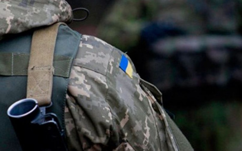 Выстрел в голову лишил жизни украинского бойца в воинской части под Мариуполем