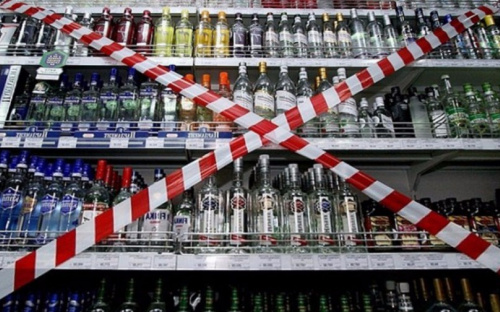 Война с незаконной торговлей спиртным принесла Мариуполю более 17 миллионов дохода (ФОТО)