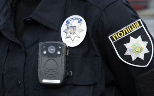 Суд примет решение в отношении мариупольского полицейского-драчуна