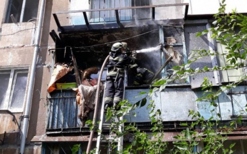 Мариуполец «угорел» при пожаре на балконе (ФОТО)