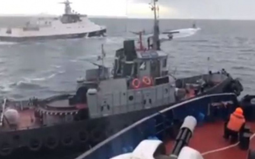  Сегодня заканчивается срок военного положения, введенного из-за захвата РФ катеров, двигавшихся в Мариуполь