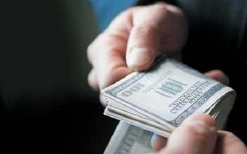 Мариупольский судья использовал перчатки во время получения взятки