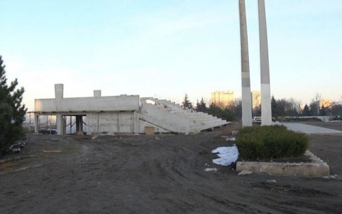 В Мариуполе создают уникальную сцену в виде амфитеатра (ФОТО)