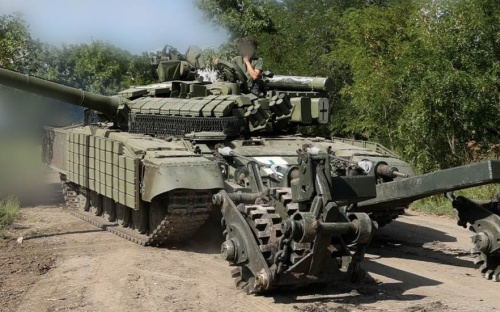 Метінвест розпочав серійне виробництво й постачання ЗСУ протимінних тралів для танків, що допомагають контрнаступу