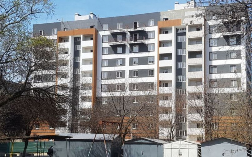 В центре Мариуполя преобразилась многоэтажка для сотрудников СБУ (ФОТОФАКТ)