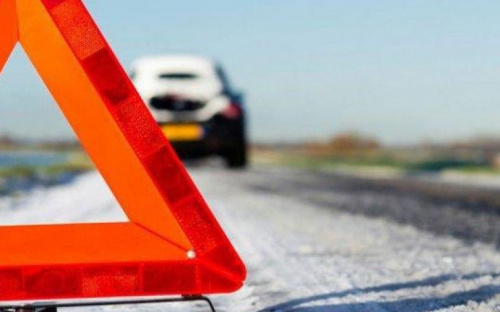 На трассе под Мариуполем подорвался автомобиль с людьми (УТОЧНЕНИЕ)