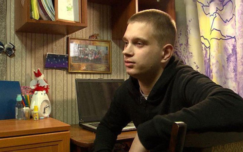 «Поверніть мене додому»: підліток з Маріуполя, депортований в РФ, звернувся до президента 
