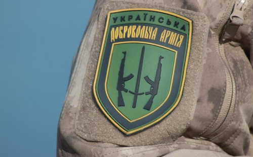 Выходцы из «Правого сектора», находящиеся на передовой под Мариуполем, объявили мобилизацию