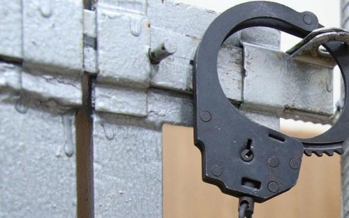 За сбыт наркотиков заключенным сядет в тюрьму: бывшему полицейскому огласили приговор на Донетчине