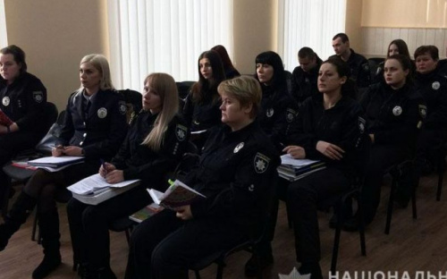 В Мариуполе полицейские прошли тренинг для усовершенствования навыков задержания (ФОТО)