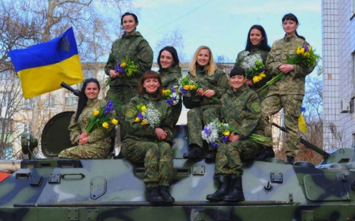 Сколько женщин работает в полиции Донецкой области? (ФОТО)