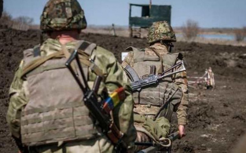 Два украинских  бойца погибли на Донбассе. Вблизи Мариуполя стреляли из пулеметов и гранатометов