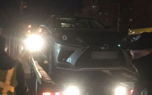 В Мариуполе у пьяного водителя эвакуировали «Lexus»