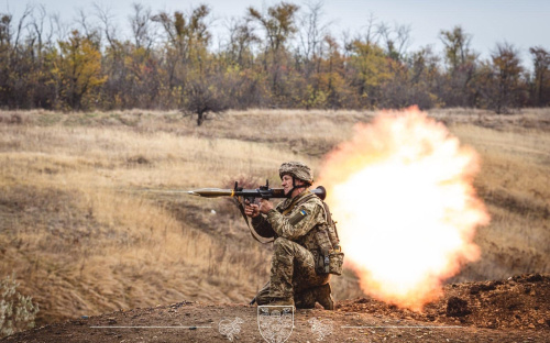 На Донеччині ЗСУ відбили понад 40 атак на трьох напрямках – ситуація та карта