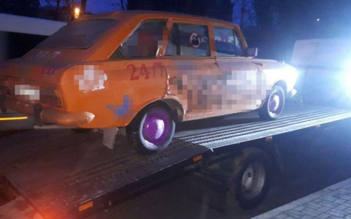 В Мариуполе эвакуировали «рекламу на колесах» (ФОТО)