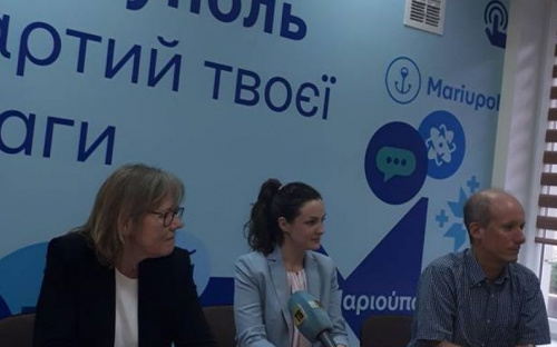 Мариуполь выступил за снятие «транспортной блокады» и трудоустройство переселенцев (ФОТО)