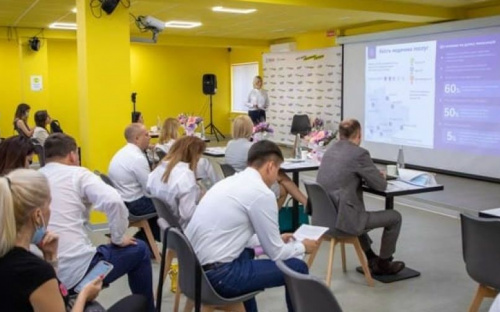 Реформа здравоохранения и жилищное кредитование: мариупольцы презентовали проекты