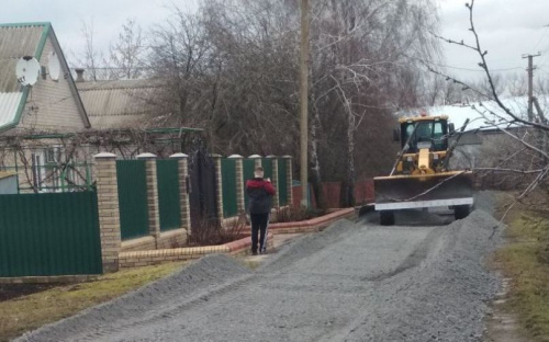 ММК имени Ильича помог благоустроить дороги еще одного поселка