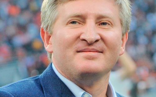 «Рискуя жизнью, волонтеры делают по-настоящему великое дело», - Ринат Ахметов