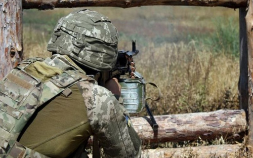 Боевики вновь стреляли под Мариуполем. На Донбассе тяжело ранен воин ВСУ