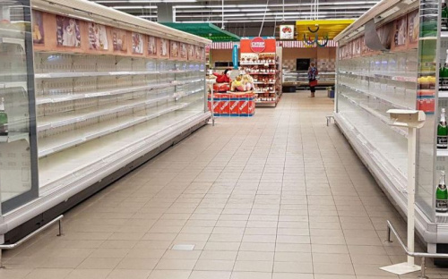 Крупнейший супермаркет в Мариуполе закрывается? (ФОТОФАКТ)