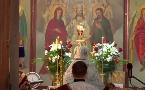 Православные и греко-католики Мариуполя встретили Светлое Христово Воскресение
