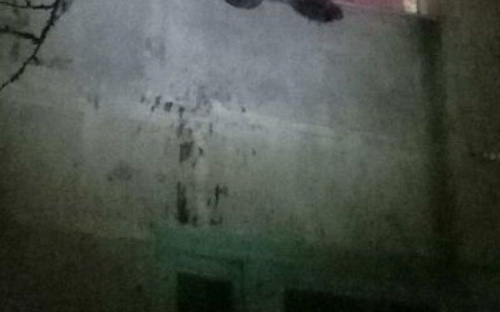 В мариупольской квартире, где разорвалась граната, находились женщина и ребенок (ФОТО+ВИДЕО)