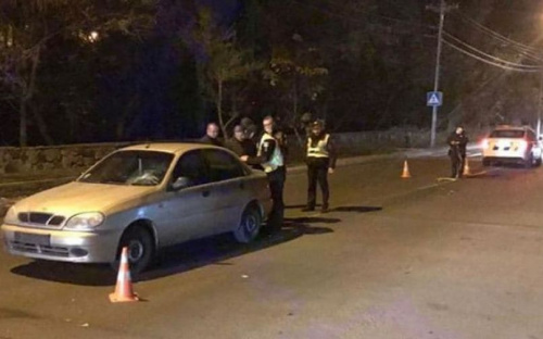 В Мариуполе автомобиль сбил велосипедиста