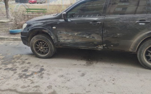Пьяный водитель повредил три автомобиля и забор в Мариуполе