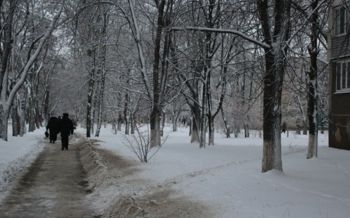 Мариуполь освободили от 100 тонн снега (ФОТО)