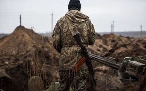 Боевики вновь обстреливали украинские позиции на Донбассе
