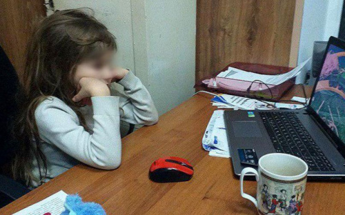 В Мариуполе 7-летняя девочка сбежала из реабилитационного центра (ФОТО)
