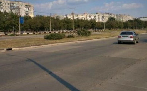 На бульваре Шевченко в Мариуполе ограничат «космическую» скорость автомобилей
