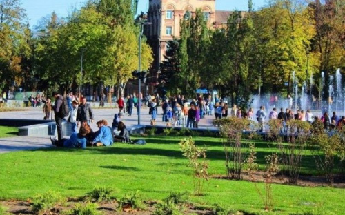 На окраинах Мариуполя появятся амбулатории и  места отдыха
