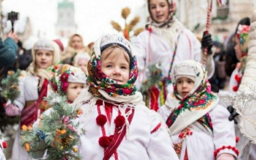 В Новогоднем экспрессе для мариупольцев будут петь колядки
