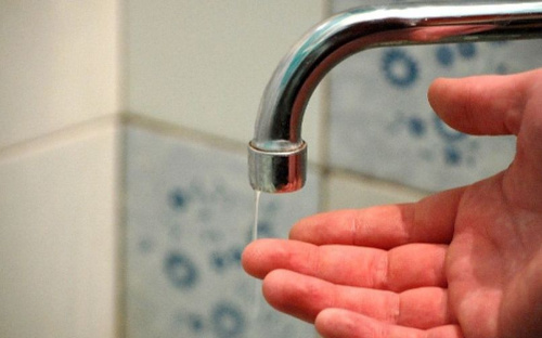 Отключение на сутки. Почему в кранах мариупольцев вода пропала раньше указанного времени