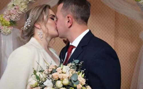 В Мариуполе ждут 21-ю пару для свадебного флешмоба 21 дня 21 года 21 века