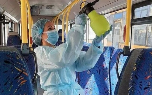 Общественный транспорт в Мариуполе дезинфицируют несколько раз в день и даже ночью