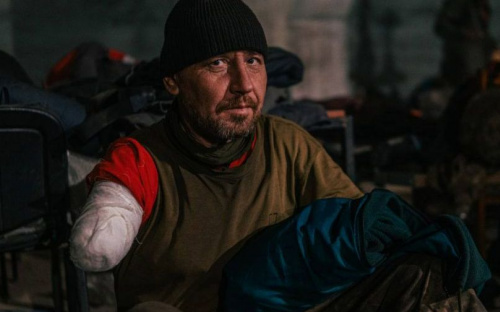 Раны гноятся, в воздухе запах ацетона: медик из «Азовстали» рассказал о мучениях защитников