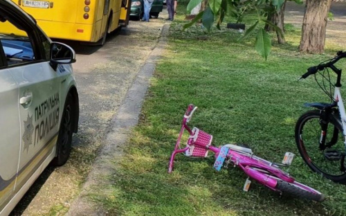 В Мариуполе водитель маршрутки сбил 7-летнего ребенка (ФОТО)