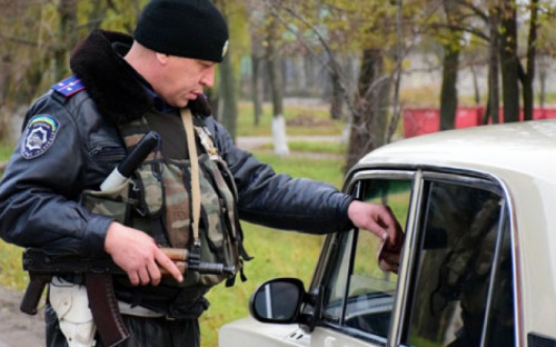 200 полицейских гонялись по Мариуполю за несуществующими налетчиками (ФОТО)