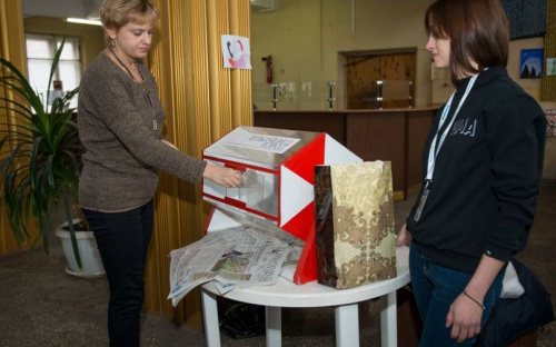 Мариупольские подписчики газеты разыграли рождественского гуся (ФОТО)