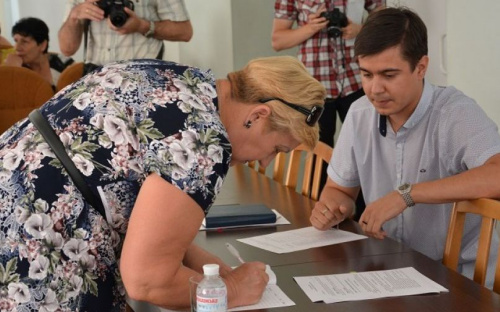 В Мариуполе перевозчики подписали меморандум с властью. Улучшится ли ситуация? (ФОТО)