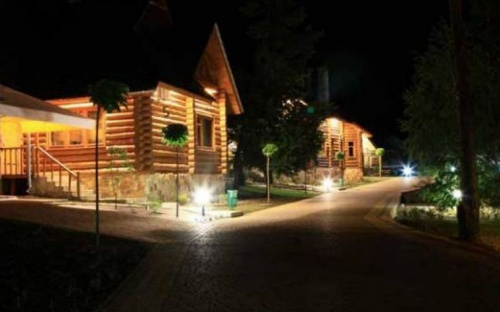Злоумышенник обокрал базу отдыха в курортном поселке под Мариуполем