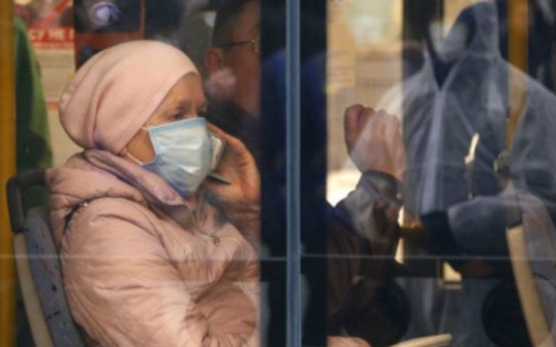 Полагается ли невакцинированным мариупольским пенсионерам льготный проезд в «желтой» зоне карантина?