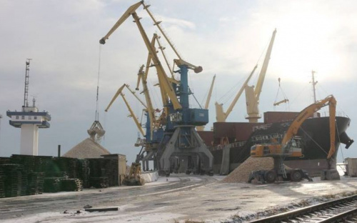 Порт ожил: за последние дни в порт Мариуполя прибыло 11 судов