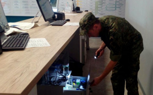 Звонок о минировании Центра админуслуг в Мариуполе поступил из Донецка (ФОТО)