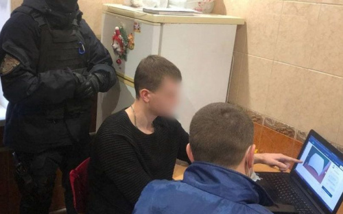 Мариуполец за счет продажи несуществующего товара через интернет заполучил более 25 тысяч гривен