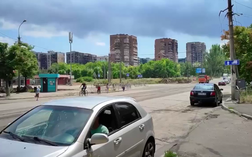 Як зараз живе Маріуполь: відео місцевих мешканців