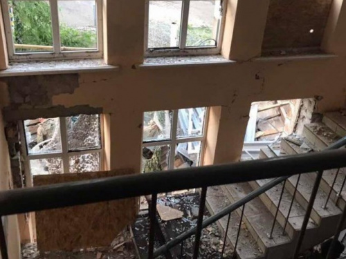 Поврежденный при обстреле газопровод в мариупольском поселке Сартана отремонтировали